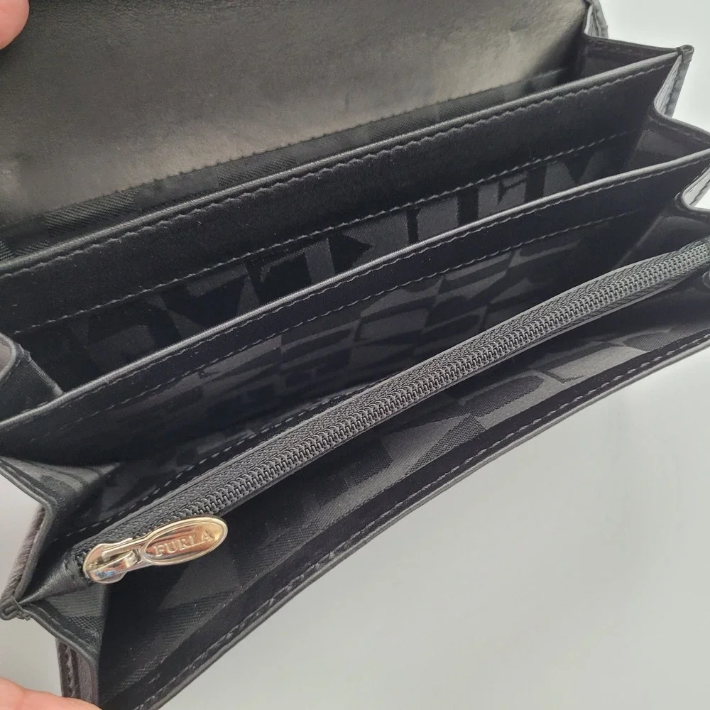 Furla Black Leather Long Bifold Wallet Flower Snap Croc Embossed Logo